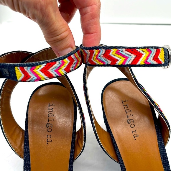 Indigo Rd Embroidered Floral Blue Denim Heels Irbadie Open Toe Size 7.5M Boho - Picture 13 of 17